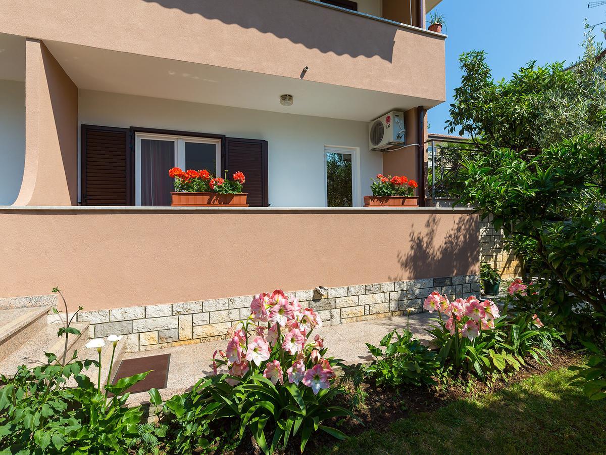 Apartment Nerina Poreč Exterior foto